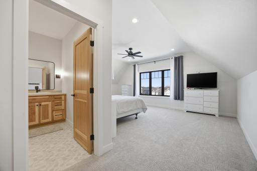 3632 Crimson Loop S, Fargo, ND 58104