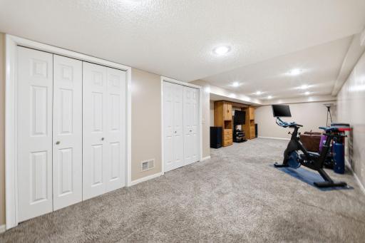 4269 Joppa Circle, Savage, MN 55378