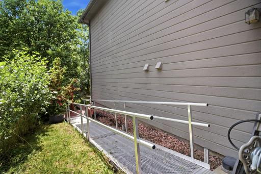 4269 Joppa Circle, Savage, MN 55378