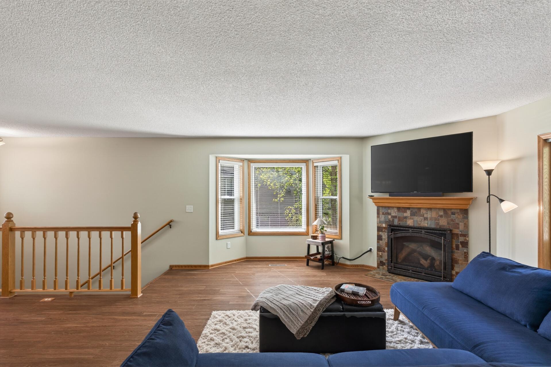 Nice open space with bay window.