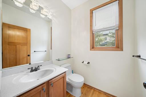 10803 Hawthorn Trail, Woodbury, MN 55129