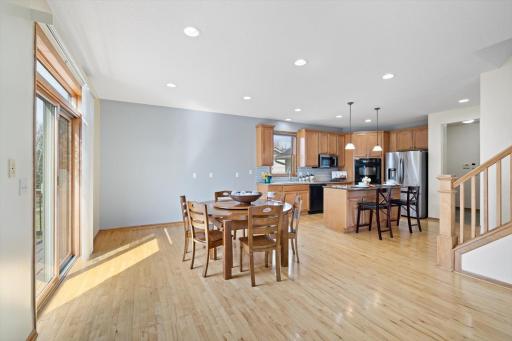 10803 Hawthorn Trail, Woodbury, MN 55129