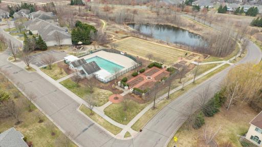 10803 Hawthorn Trail, Woodbury, MN 55129