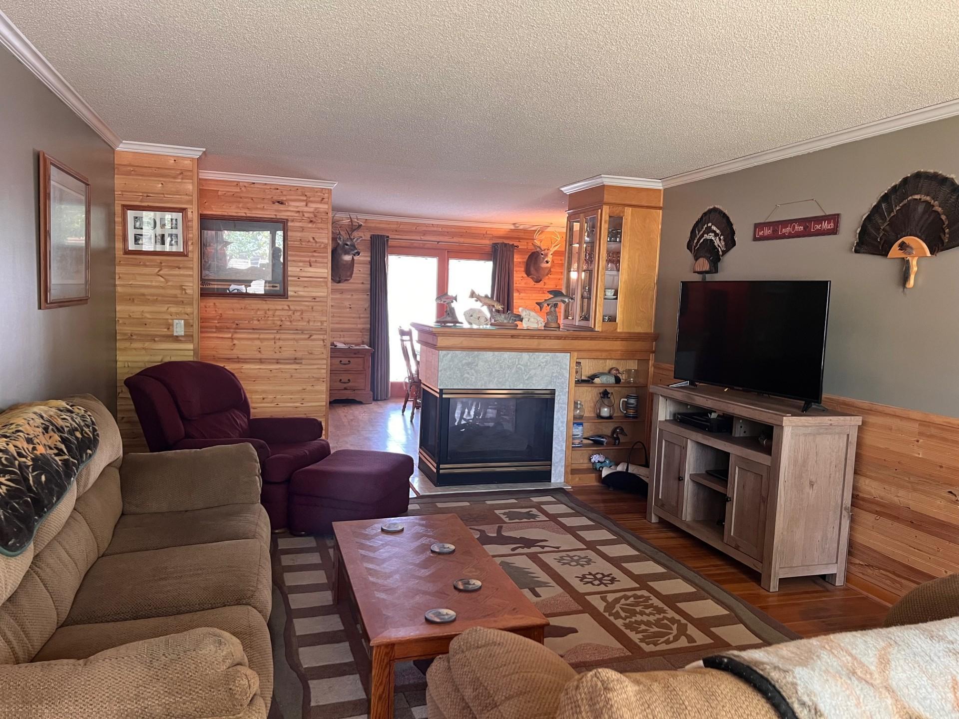 Living room to dining room