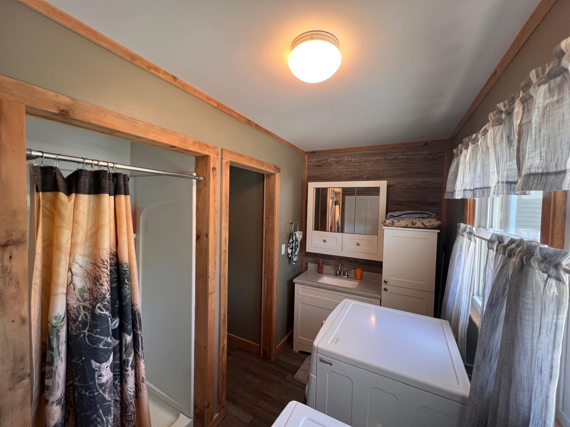 Bathroom 2 - 3/4 bath