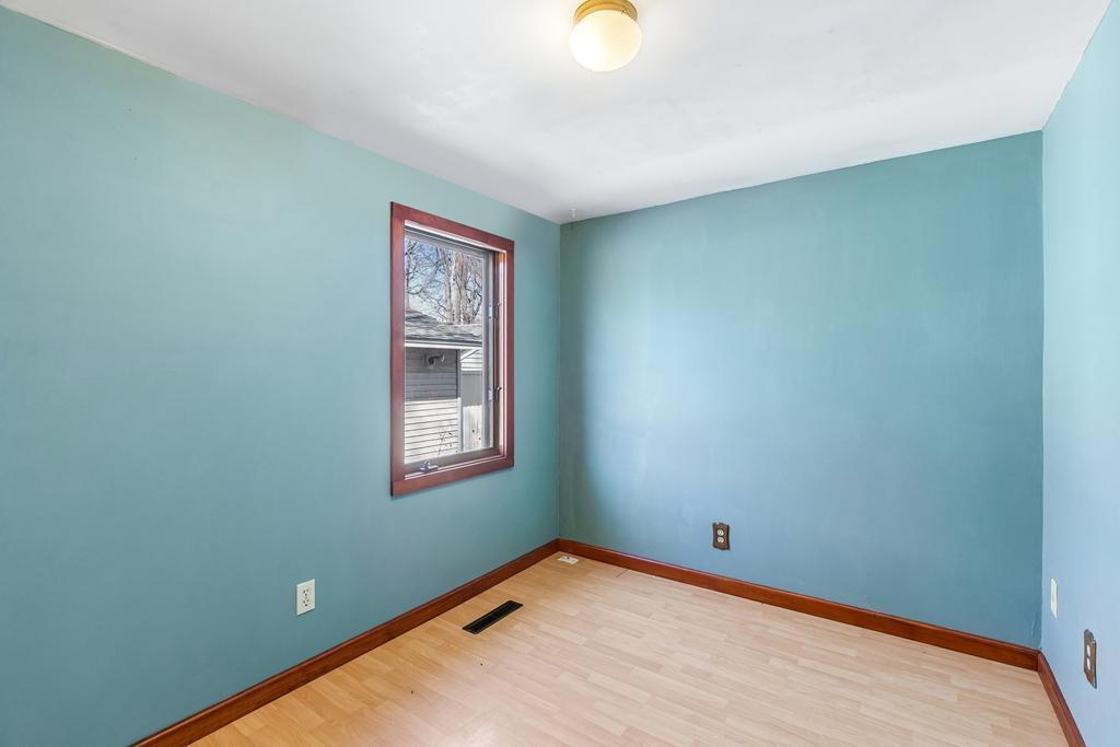 25 flex room could be an office or bedroom view 1.jpg