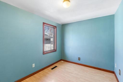 25 flex room could be an office or bedroom view 1.jpg