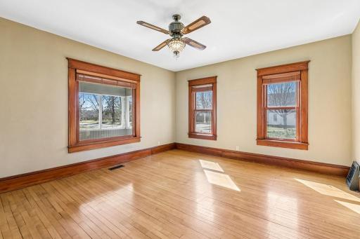 8675 Upper 206th Street W, Lakeville, MN 55044