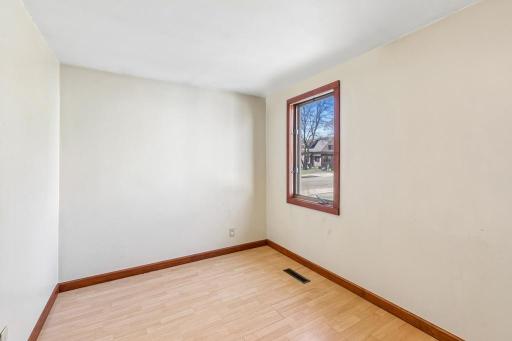 8675 Upper 206th Street W, Lakeville, MN 55044