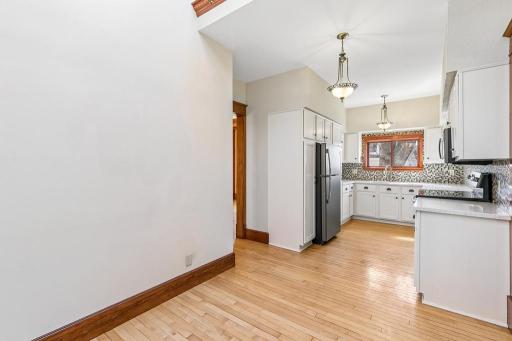8675 Upper 206th Street W, Lakeville, MN 55044