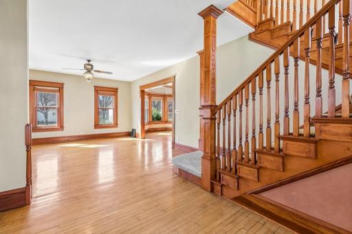 8675 Upper 206th Street W, Lakeville, MN 55044