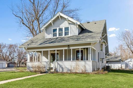 8675 Upper 206th Street W, Lakeville, MN 55044