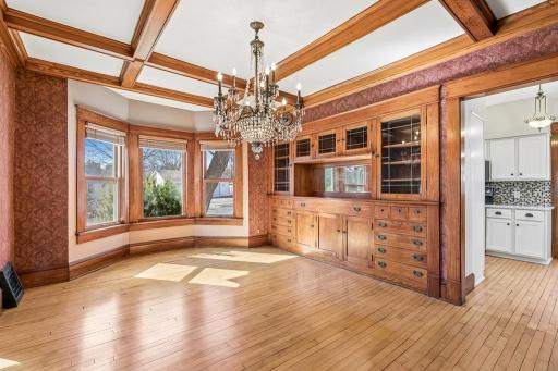 8675 Upper 206th Street W, Lakeville, MN 55044