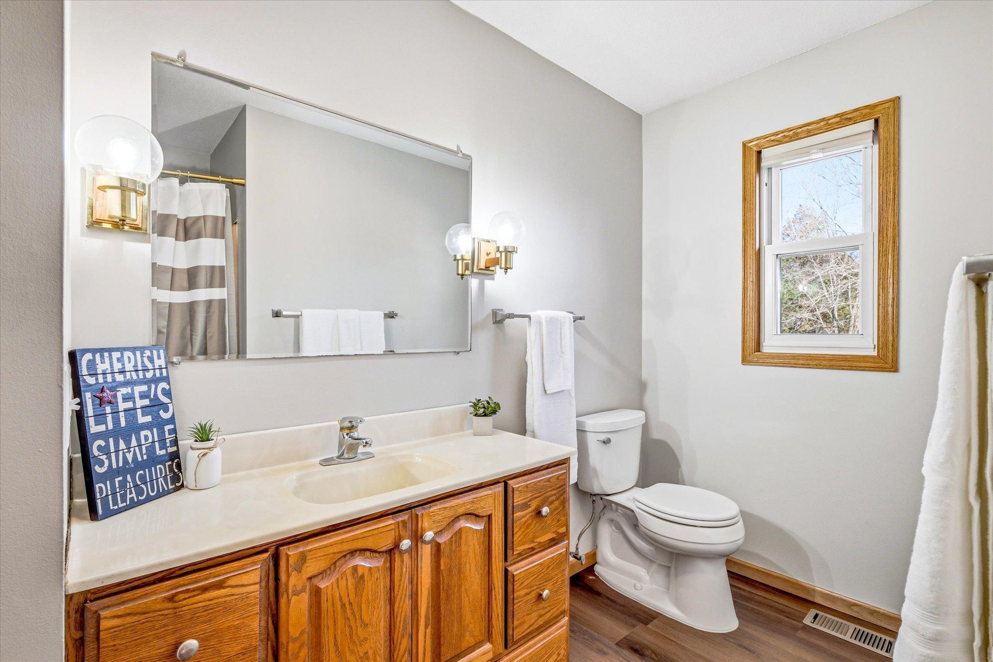 Upstairs full size bathroom