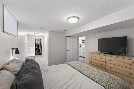 Nice walk in closet to store tons of linens and things!