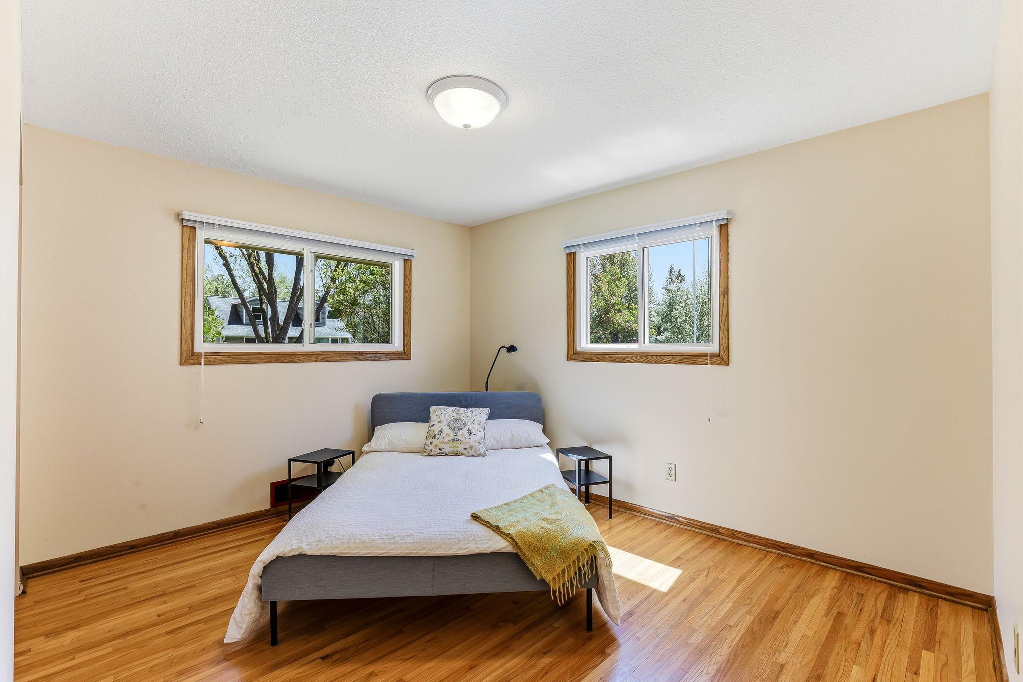 14-web-or-mls-4715-Sharon-Ln-14.jpg