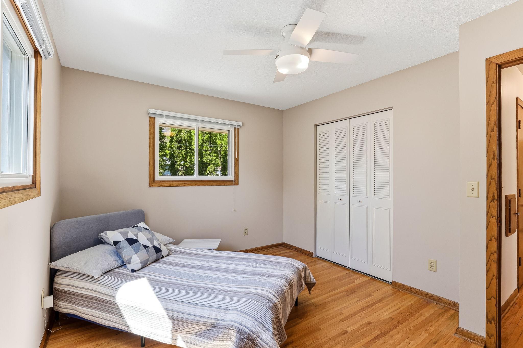 16-web-or-mls-4715-Sharon-Ln-16.jpg