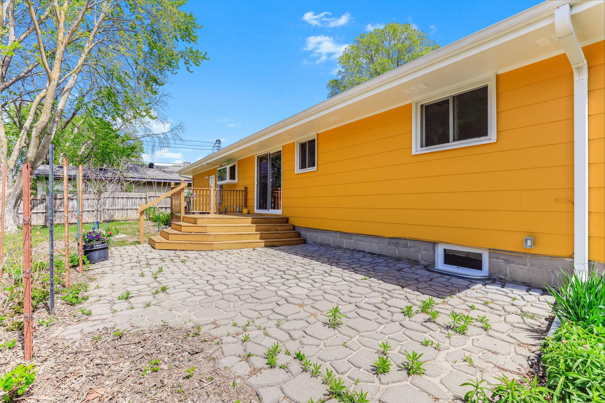 29-web-or-mls-4715-Sharon-Ln-29.jpg