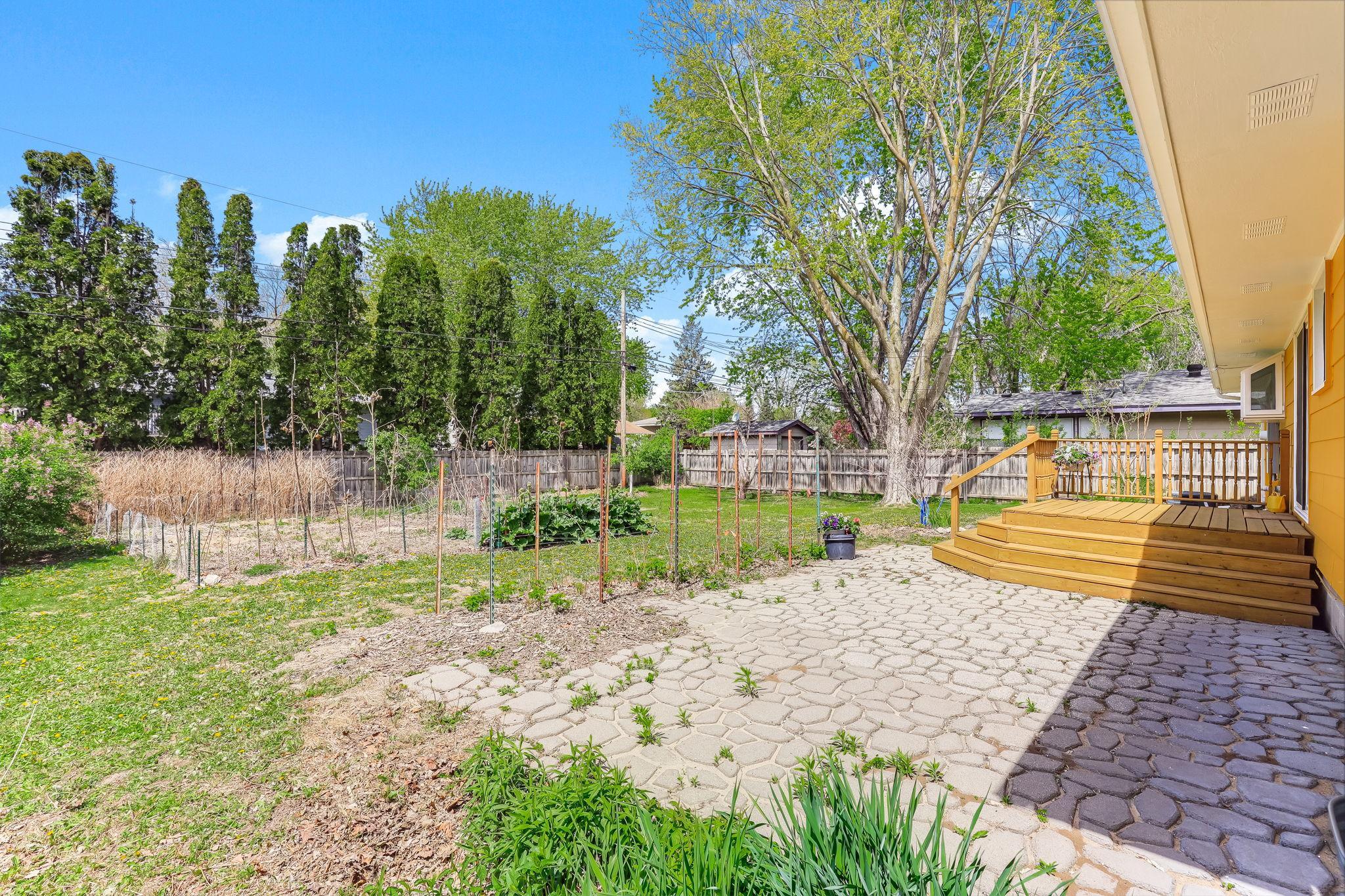 30-web-or-mls-4715-Sharon-Ln-30.jpg