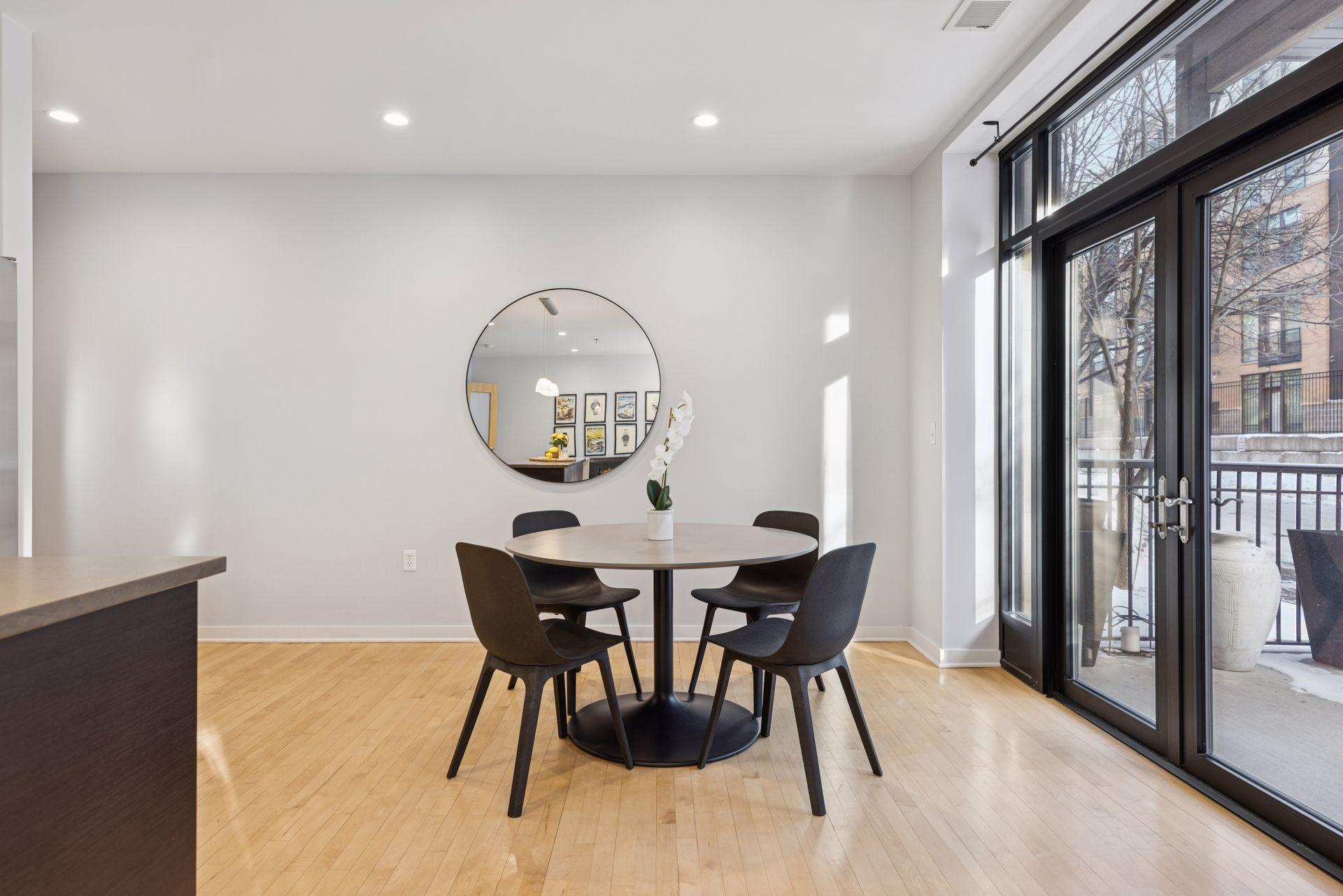 Large area for dining