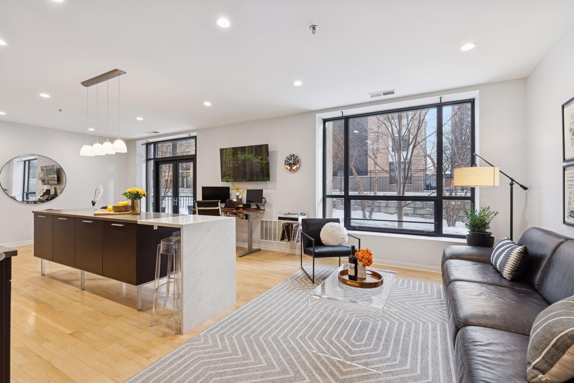 Open, airy feel that’s perfect for relaxing or entertaining