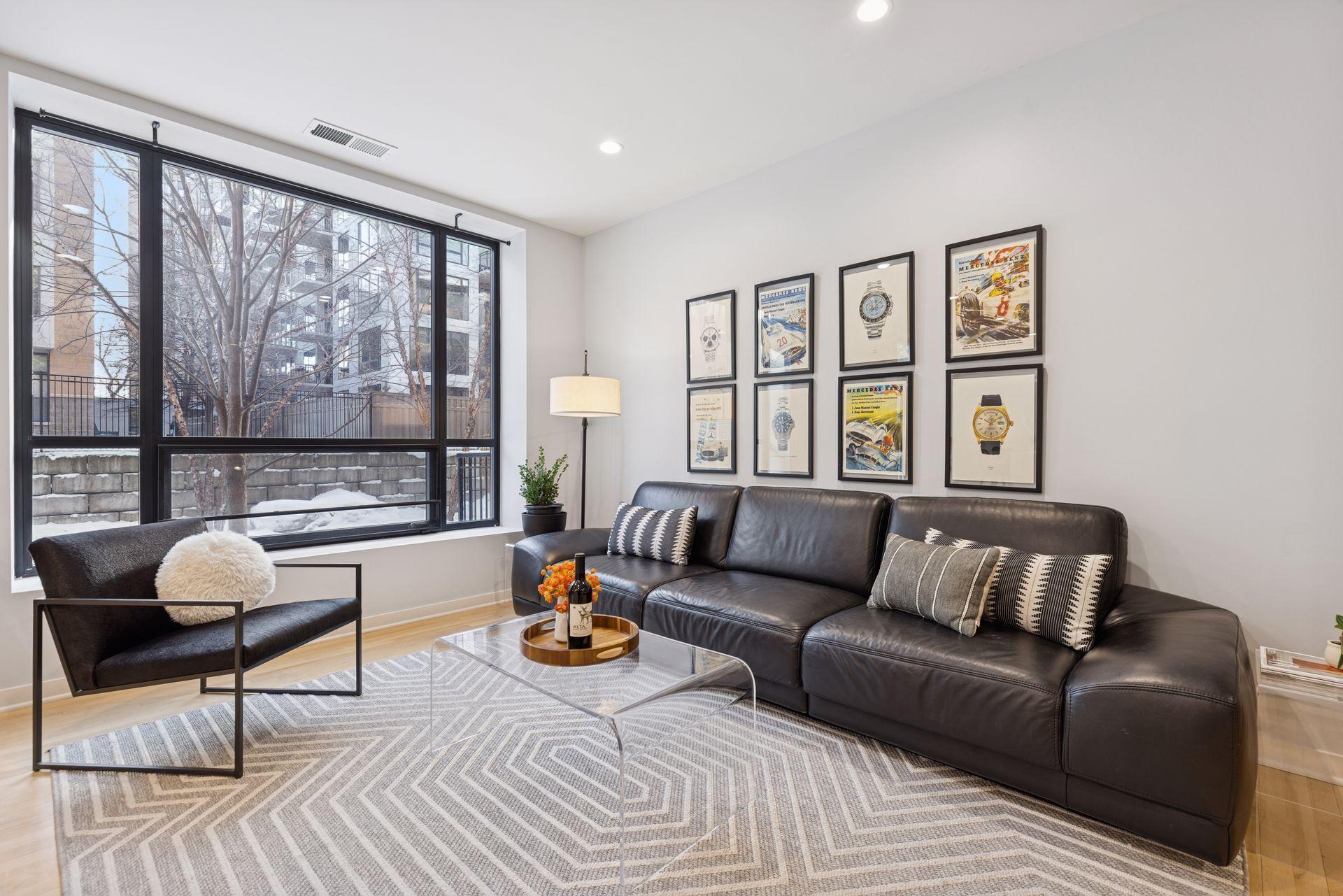 Open, airy feel that’s perfect for relaxing or entertaining