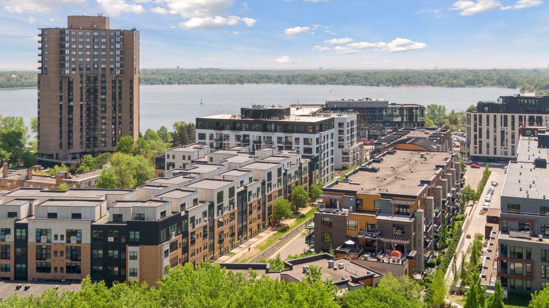 3116 West Lake Street 117 - The HoM Group - 0072.jpg