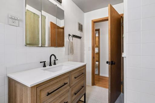 3232 Drew Avenue N, Minneapolis, MN 55422