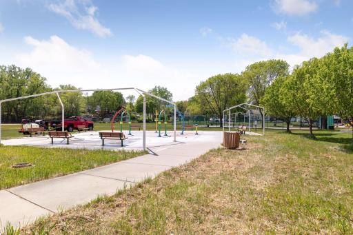 3232 Drew Avenue N, Minneapolis, MN 55422