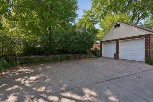 3232 Drew Avenue N, Minneapolis, MN 55422