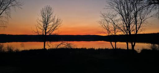 lotus lake sunset.jpg