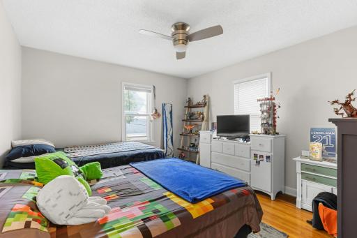5001 Thomas Avenue S, Minneapolis, MN 55410