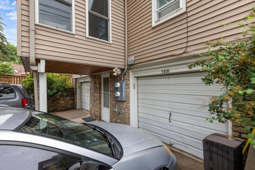 5001 Thomas Avenue S, Minneapolis, MN 55410