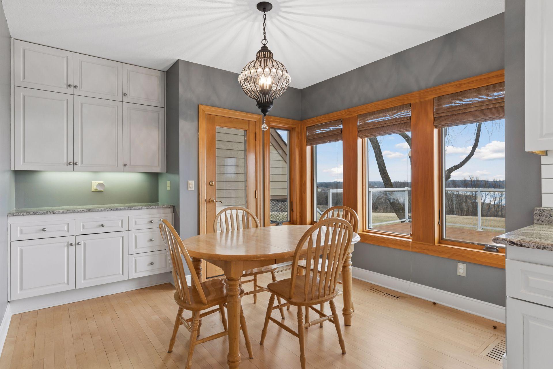 Enjoy relaxed morning breakfasts and casual evening meals in the informal dining room.