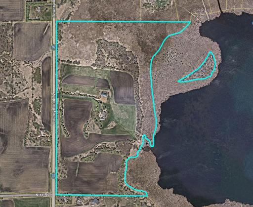 Situated along the western edge of the lake you'll enjoy a small, private island and beautiful wetlands.