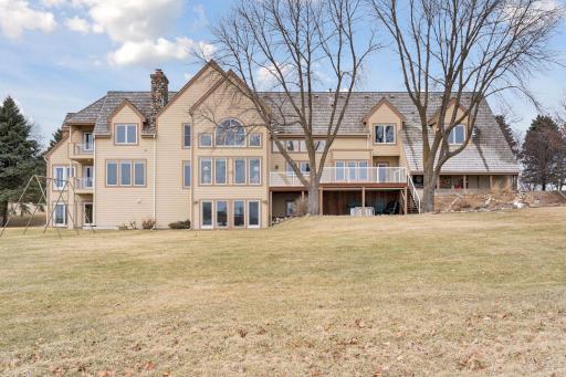 An exciting and rare setting within reach of all your daily amenities.
