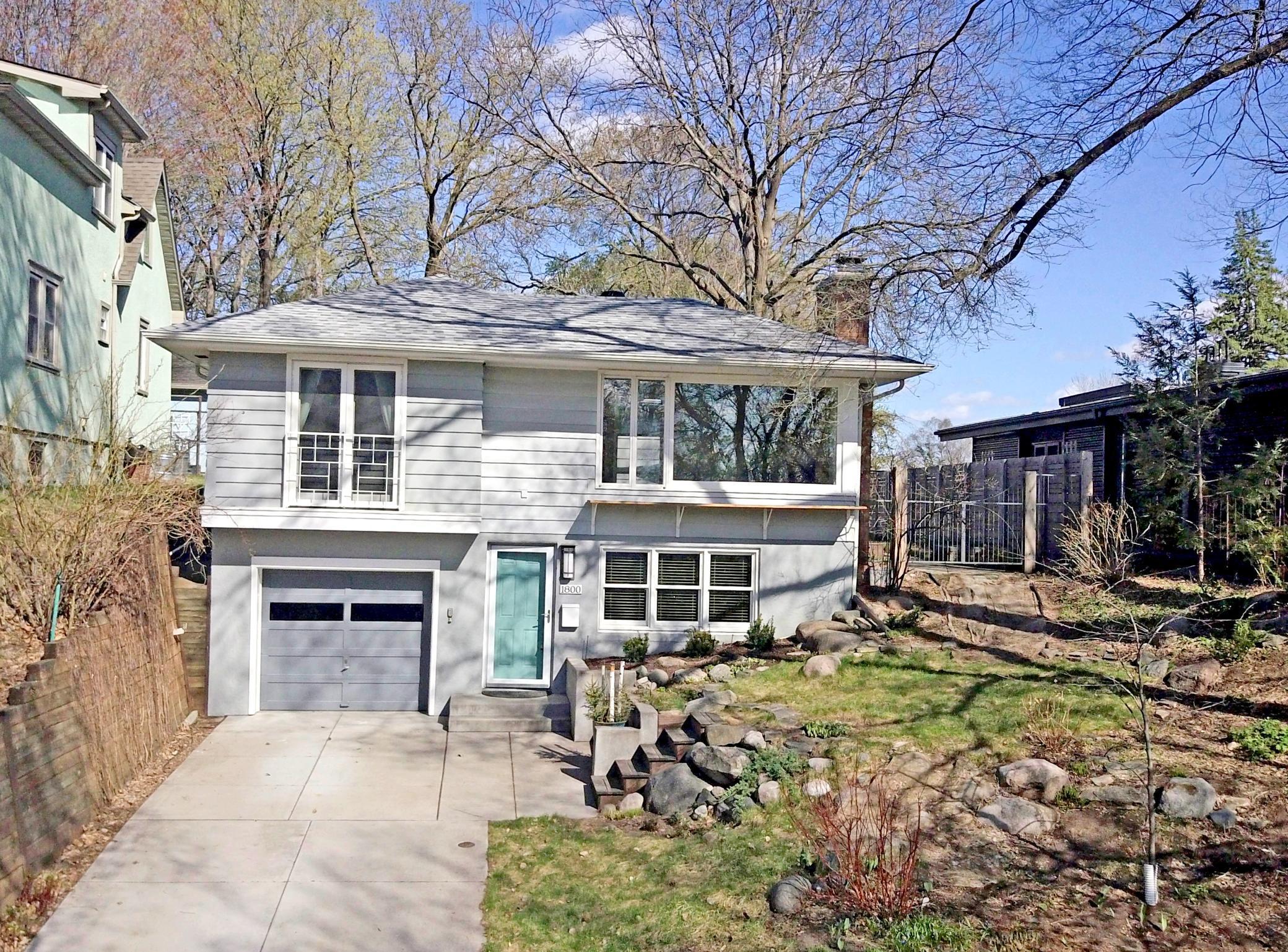 Don't miss this wonderful home!