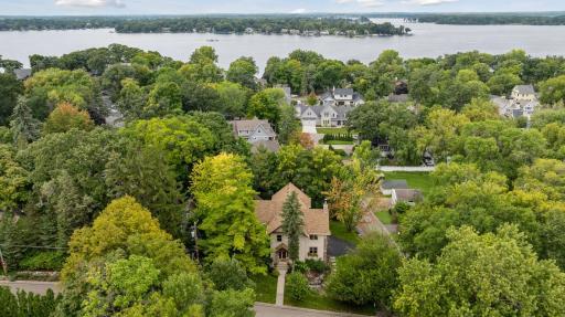 Prime location with a short walk to the shores of Lake Minnetonka and Water Street, where you can explore Excelsior’s charming boutiques, fine restaurants, coffee shops, and grocery. Located in the award-winning Minnetonka School District (Excelsior