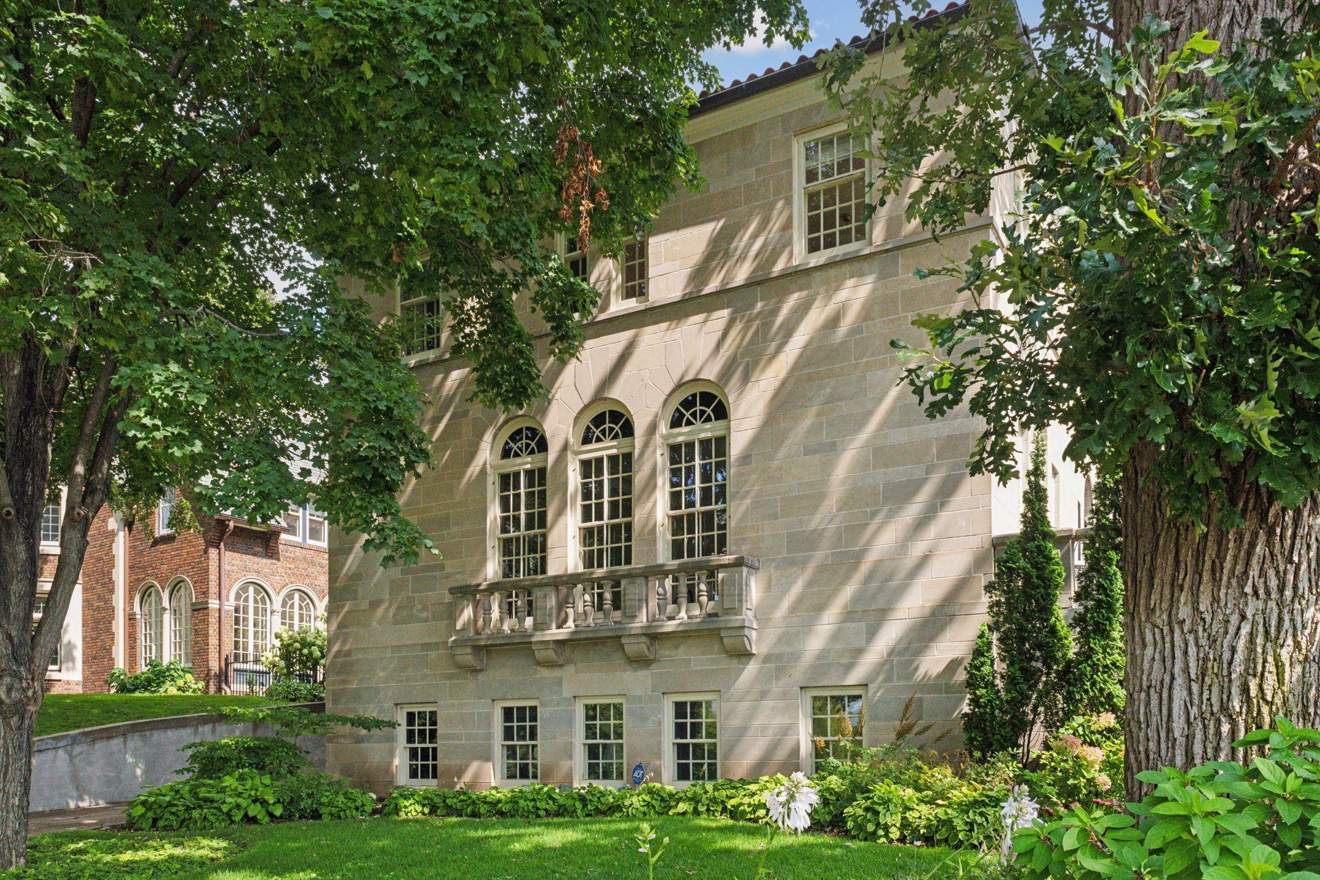 2308 West Lake of the Isles Parkway - Spacecrafting - 0071.jpg