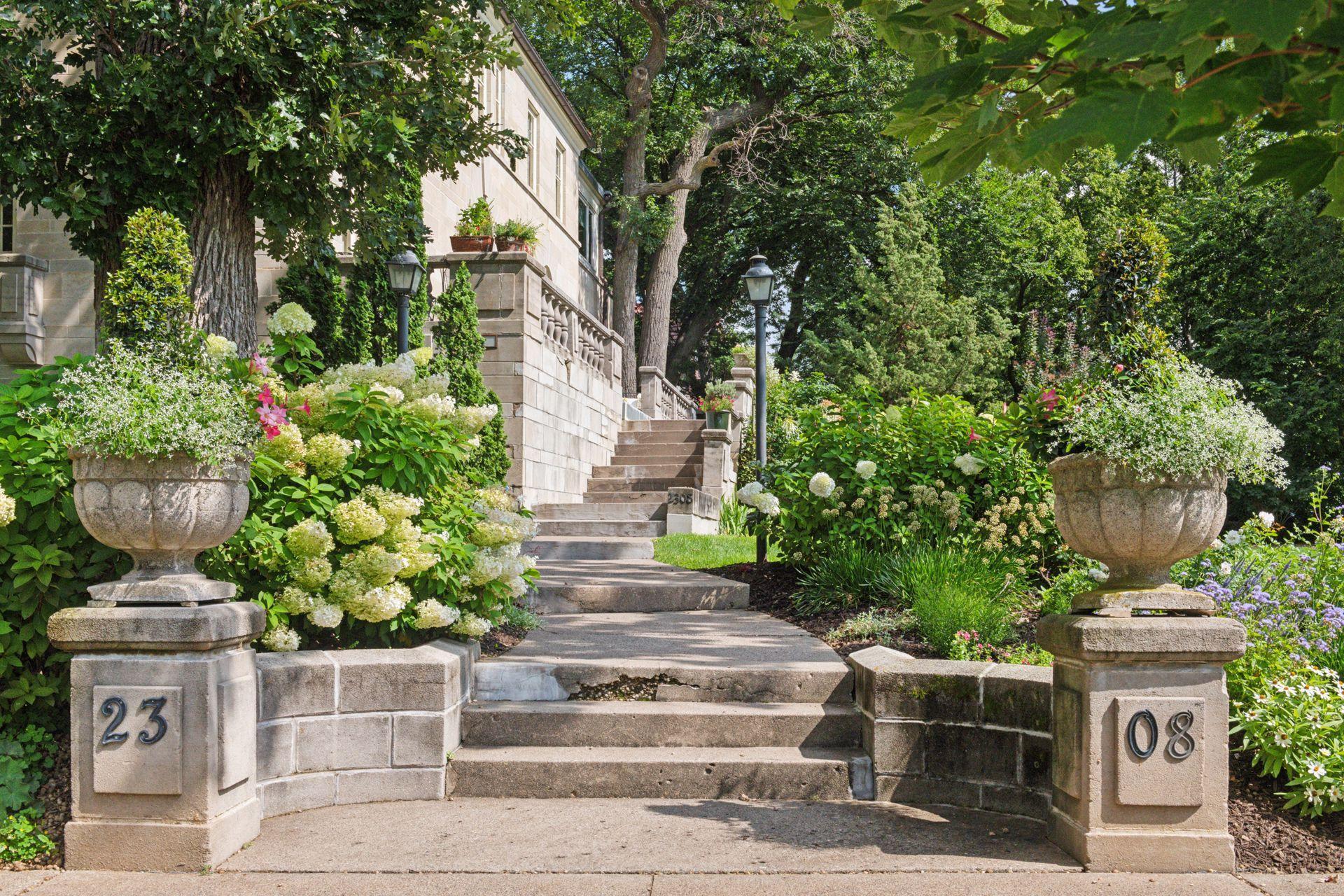 2308 West Lake of the Isles Parkway - Spacecrafting - 0070.jpg