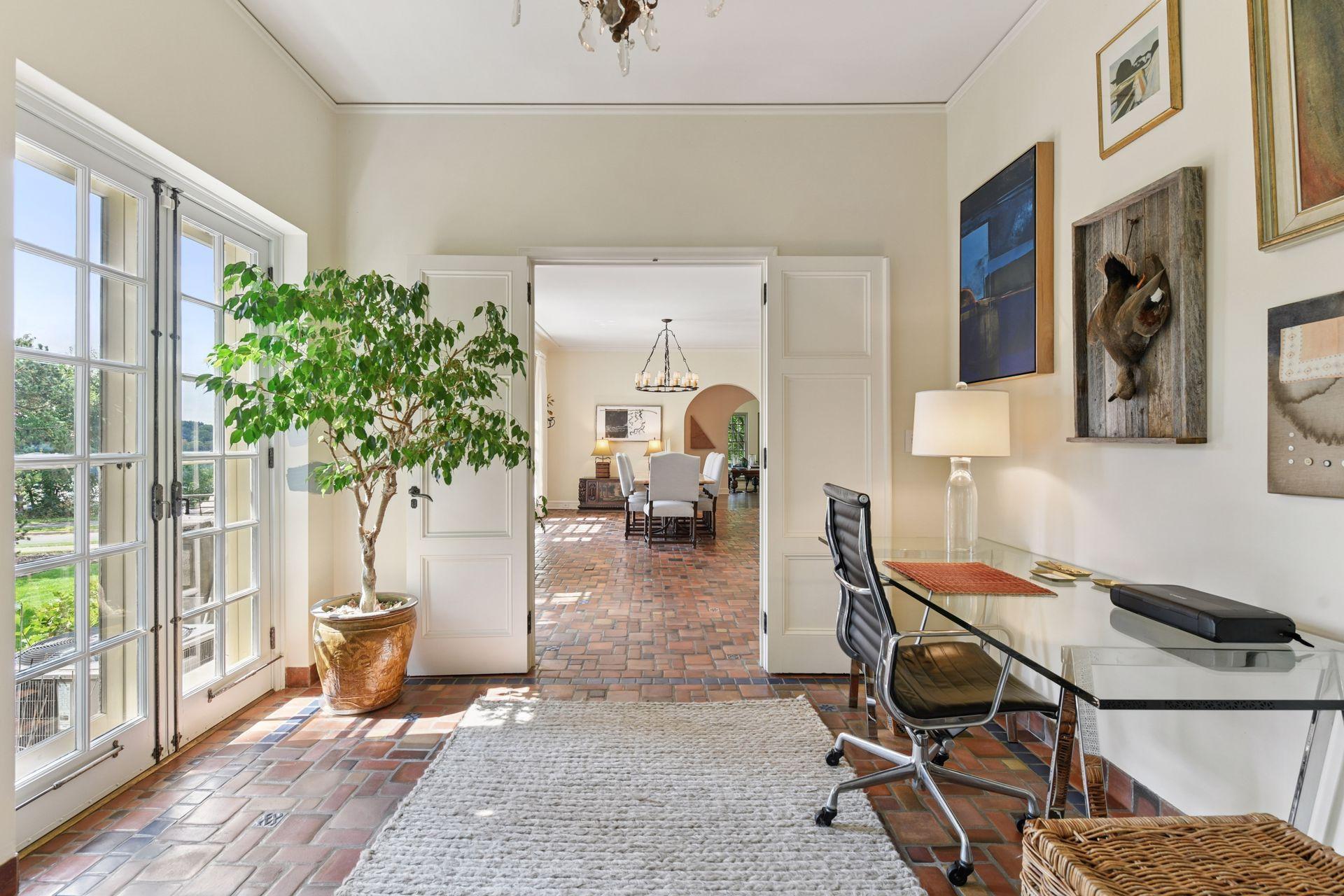 Sunroom with door for privacy