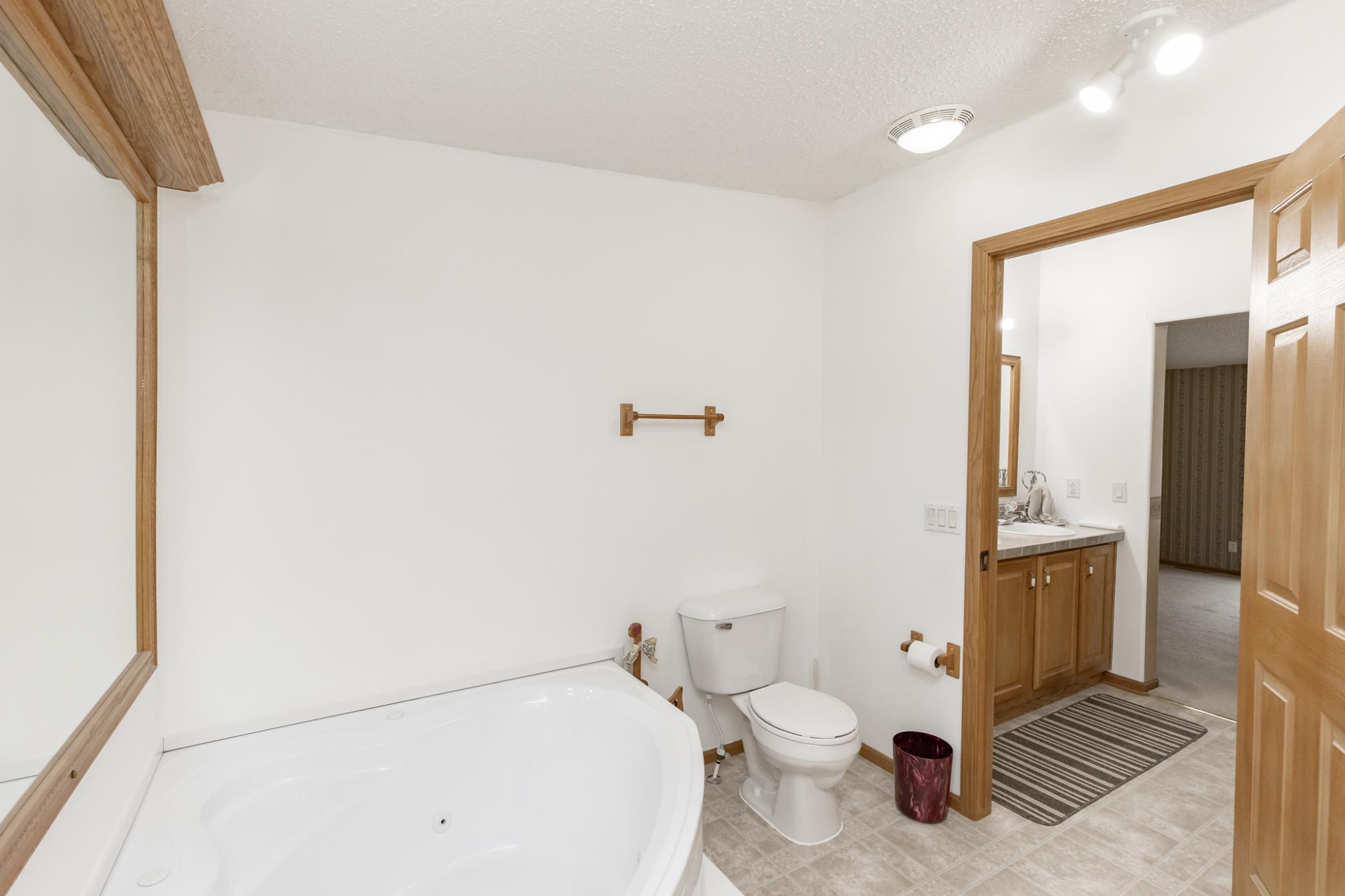 Primary Bathroom - Full