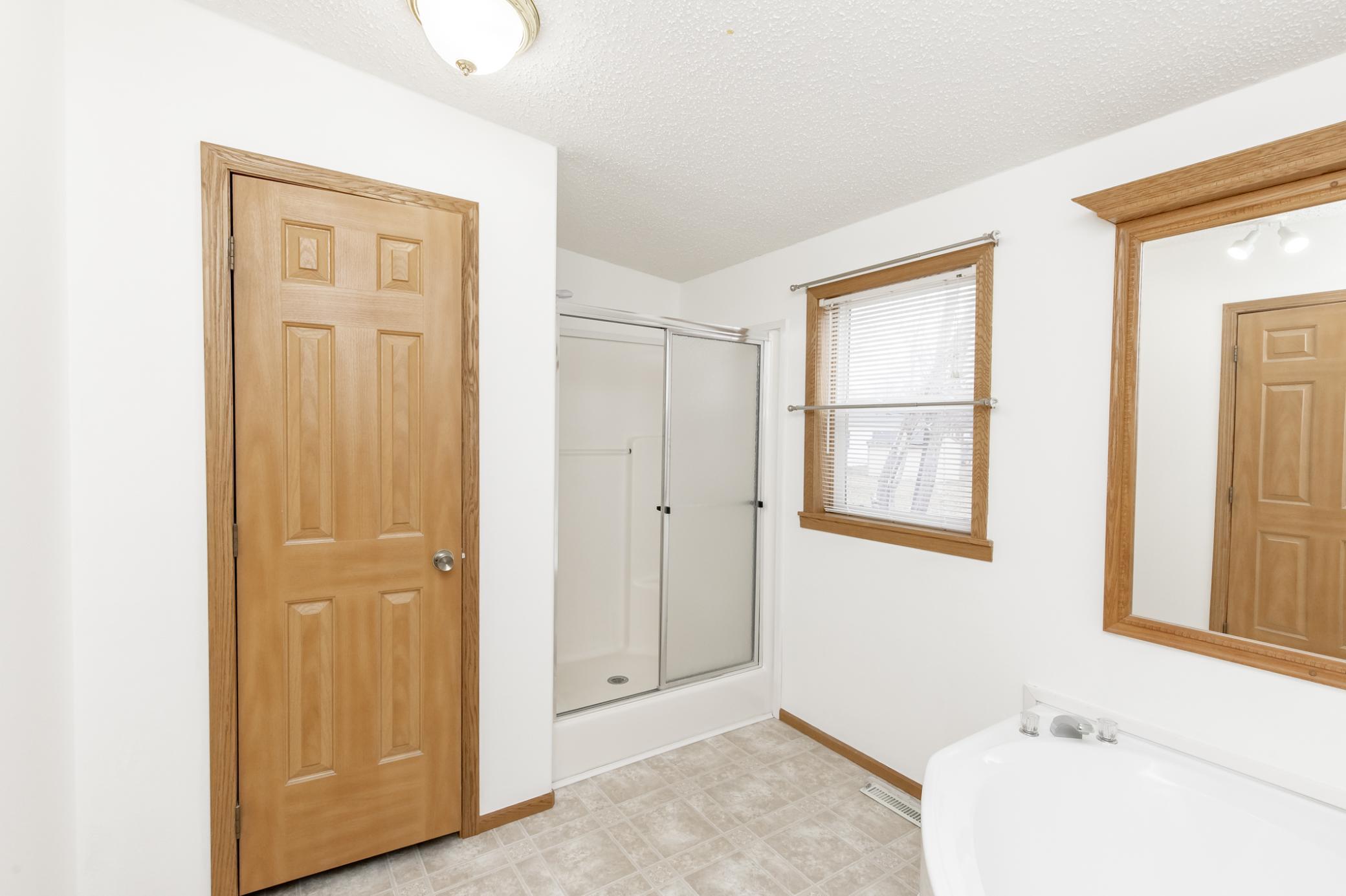 Primary Bathroom - Full