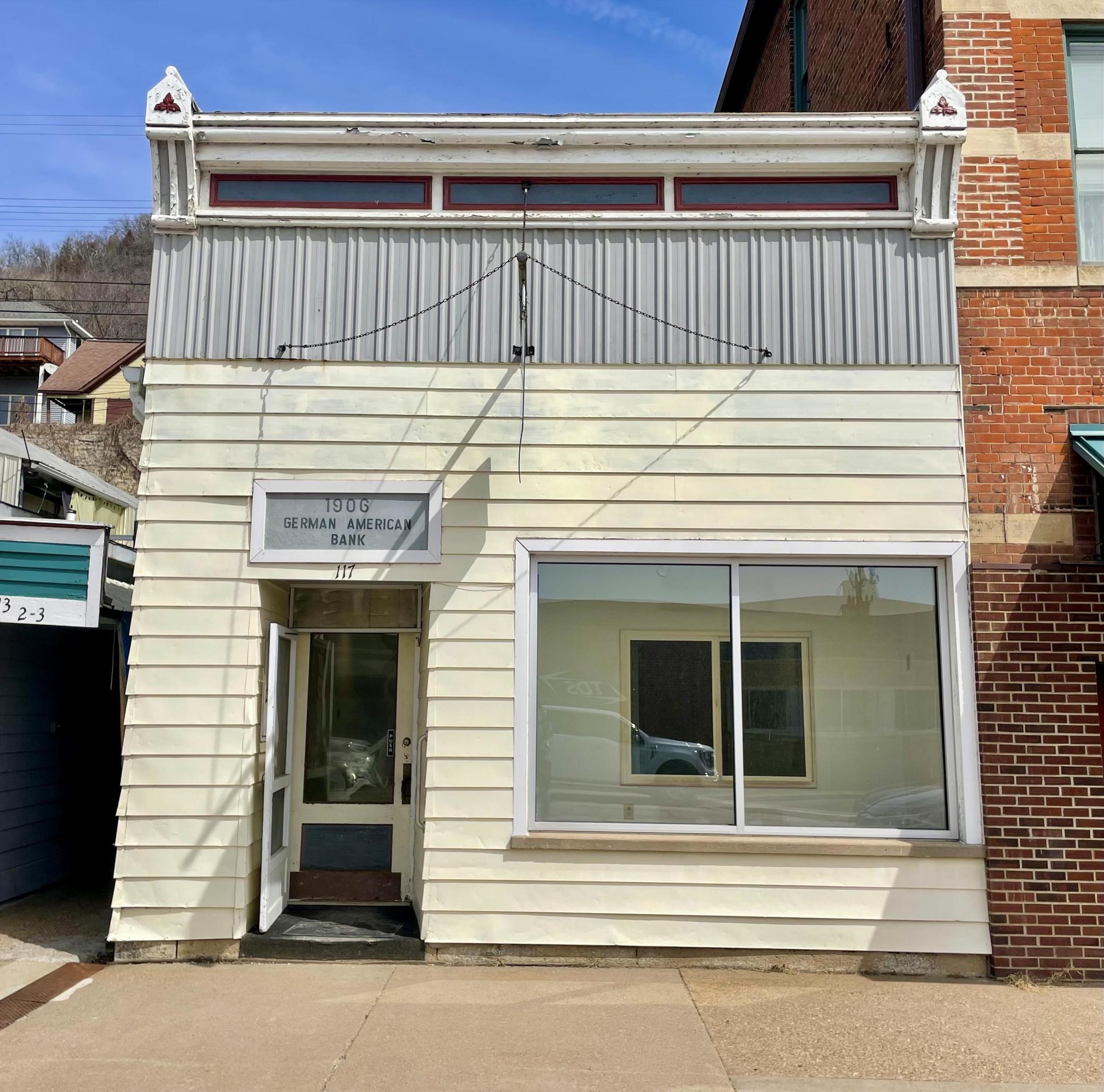 Property photo for 117 S Main Street, Alma, WI 54610