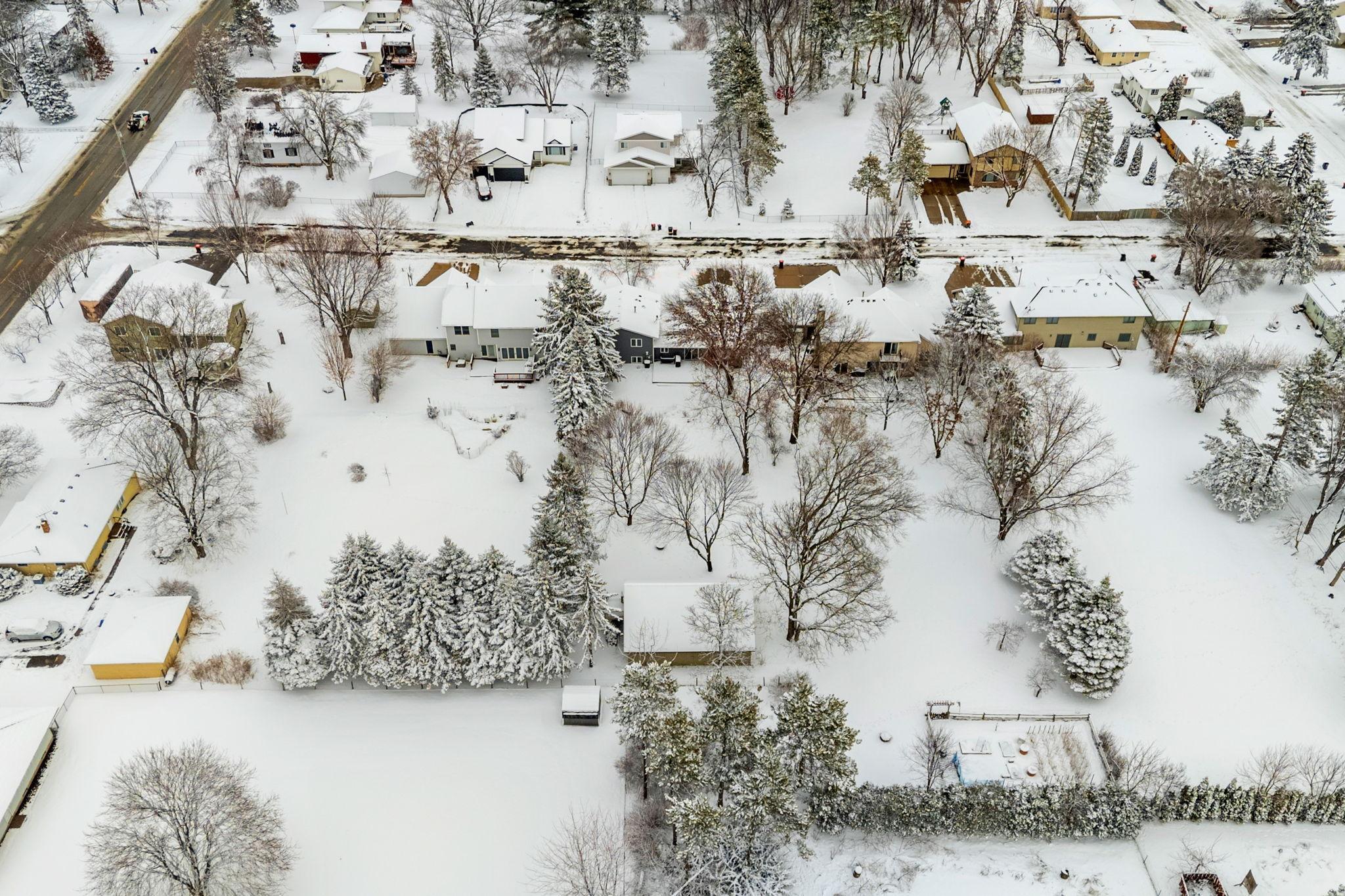 17-web-or-mls-2129 Arkwright Exteriors-17.jpg