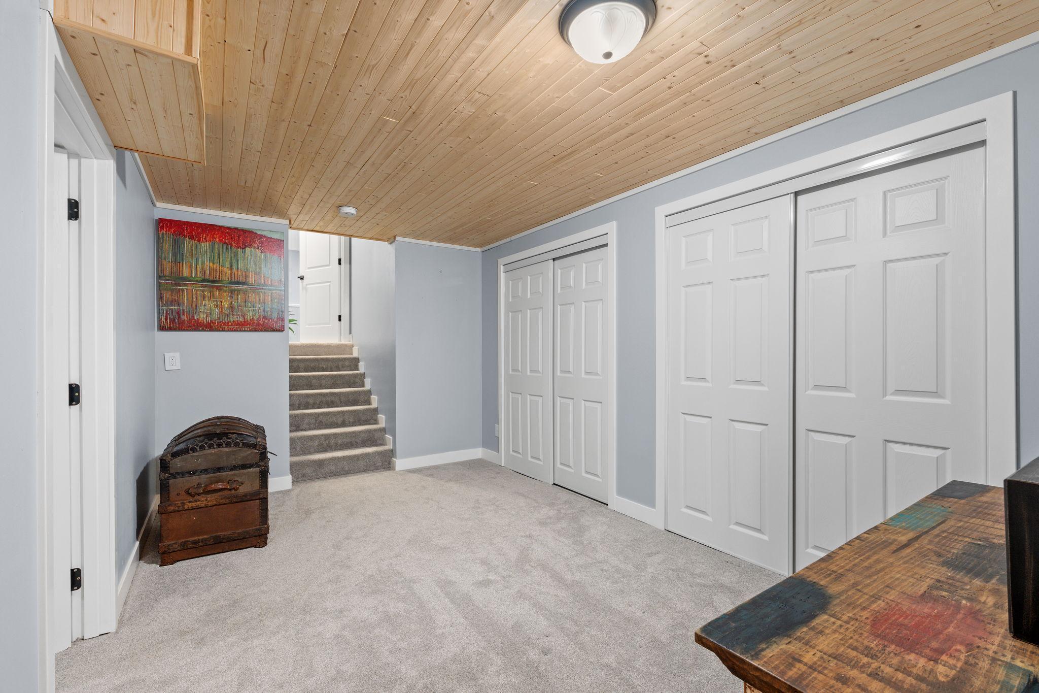 29-web-or-mls-2129 Arkwright St-29.jpg