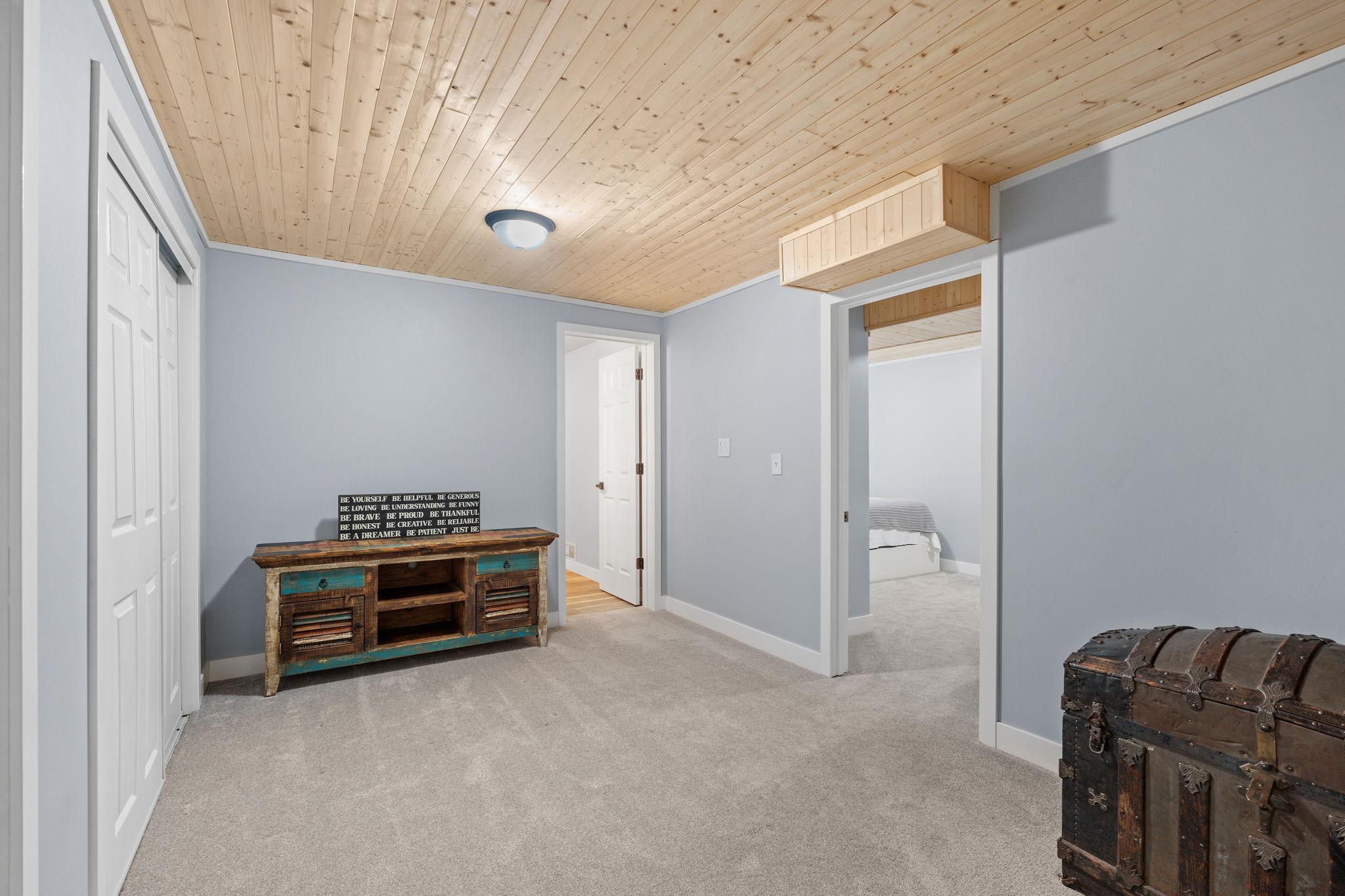 28-web-or-mls-2129 Arkwright St-28.jpg