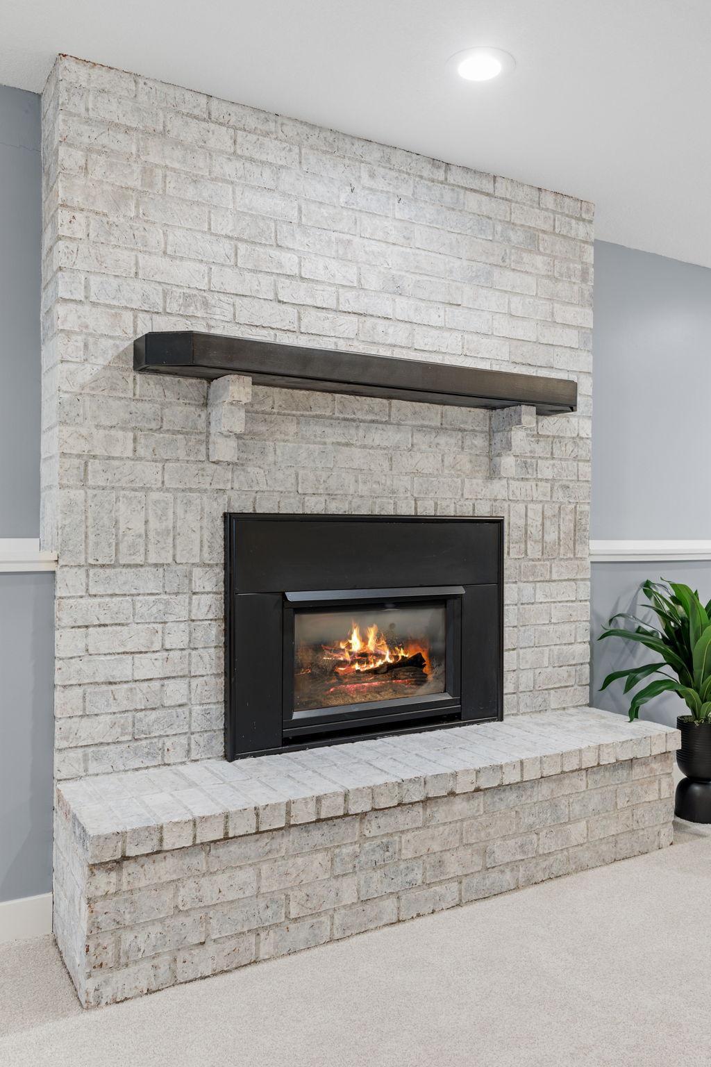 23-web-or-mls-2129 Arkwright St-23.jpg