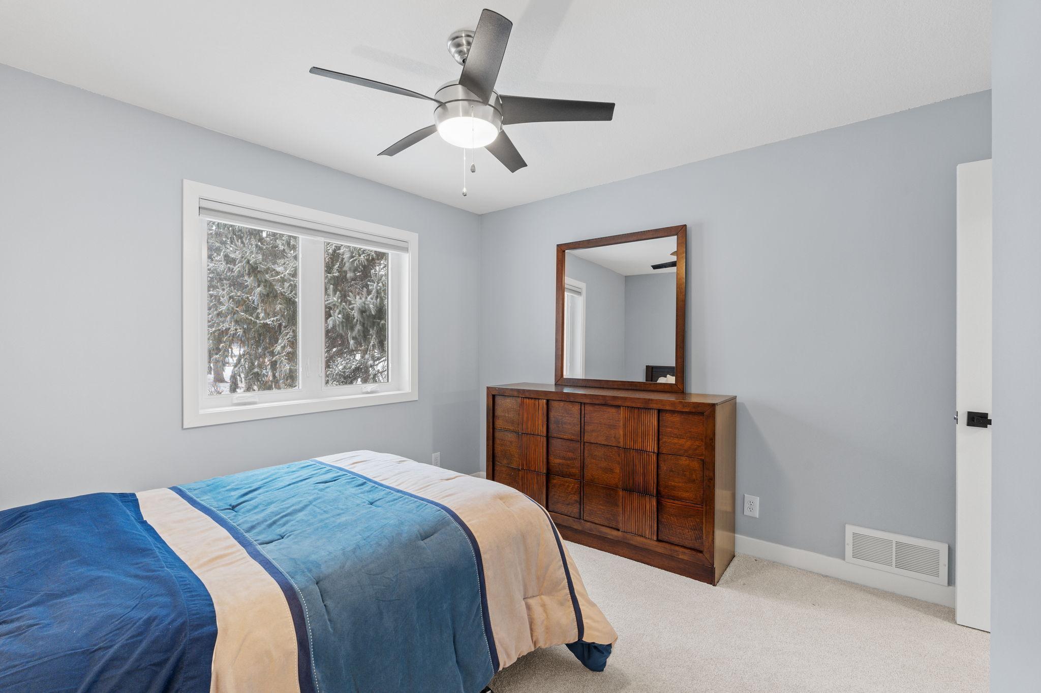 12-web-or-mls-2129 Arkwright St-12.jpg