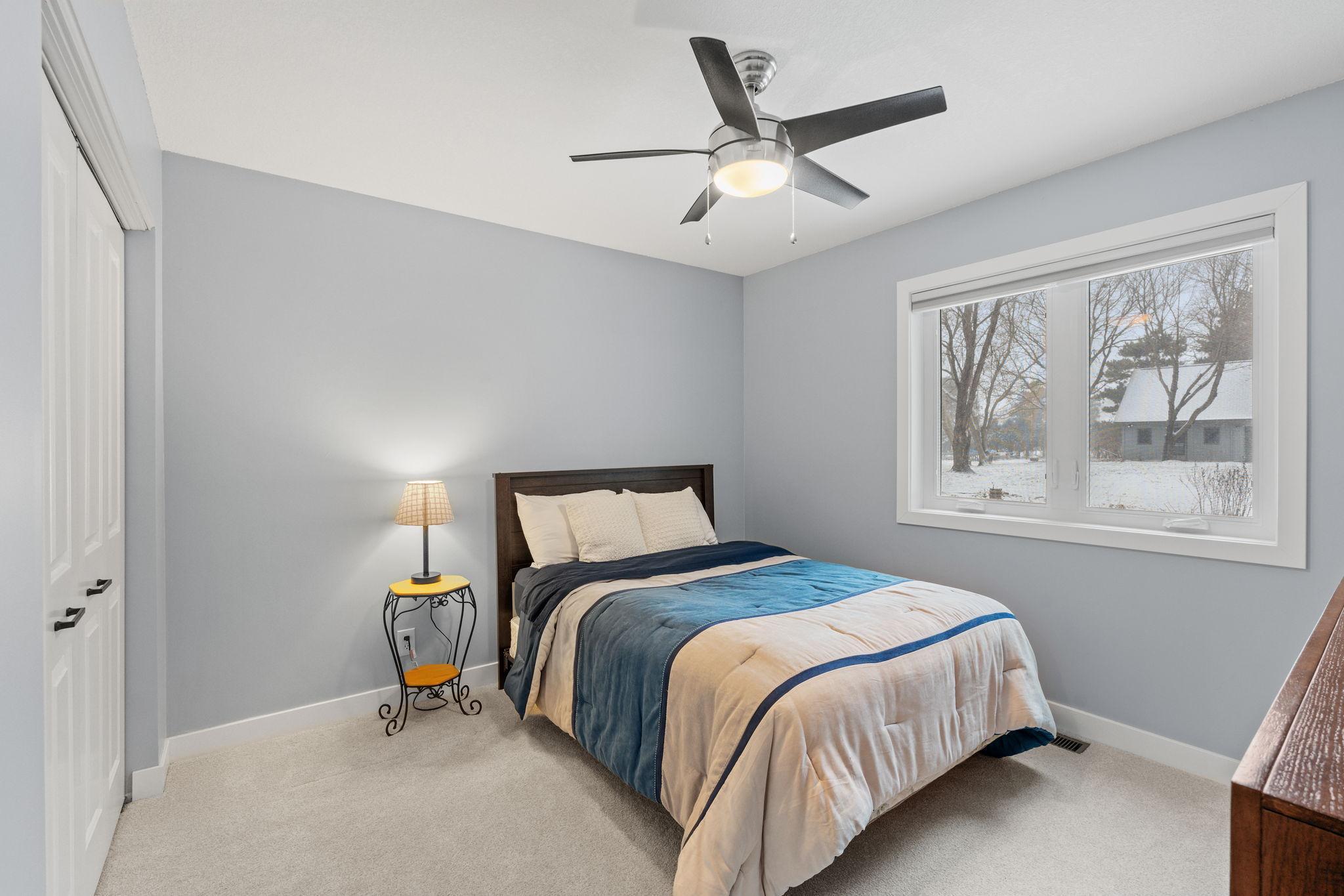 11-web-or-mls-2129 Arkwright St-11.jpg